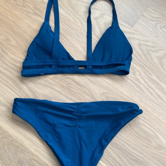 Cheeky Bikini - Picture 2 of 2